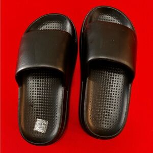 Black Textured Slip on shoes